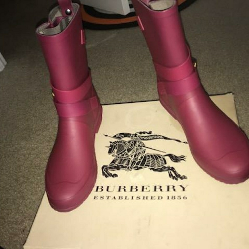 Rain boots - Picture 2 of 8